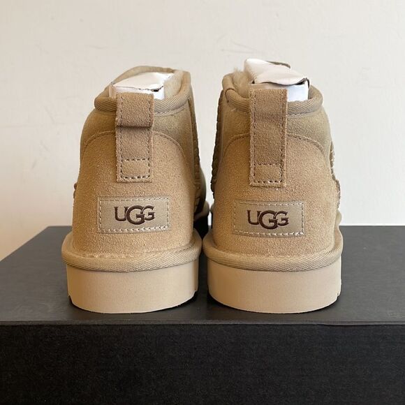 UGG Classic Ultra Mini Boots Mustard Seed Men Size 10 Women Size 11 - Picture 11 of 15
